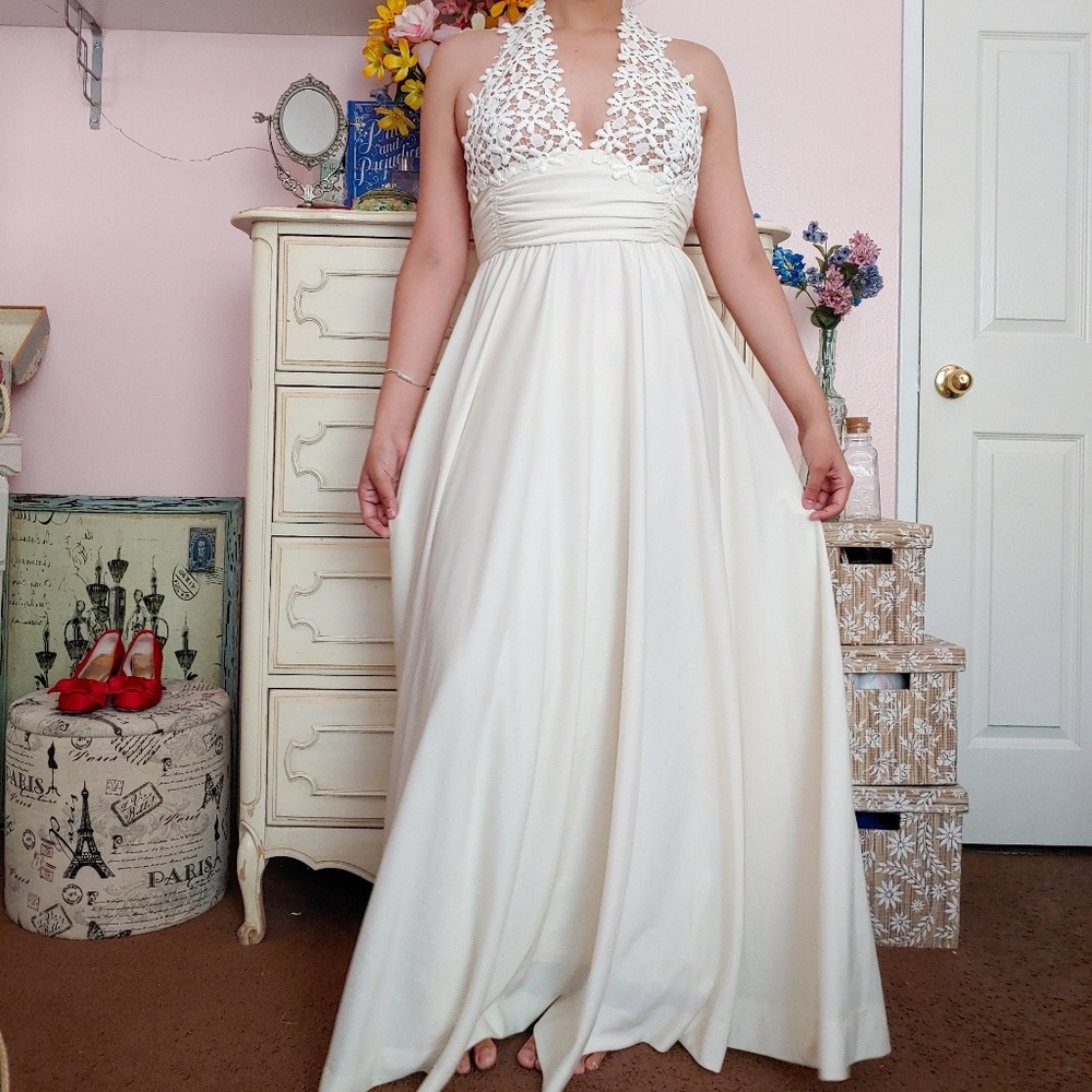 Vintage Daisy Halter Top Maxi Dress